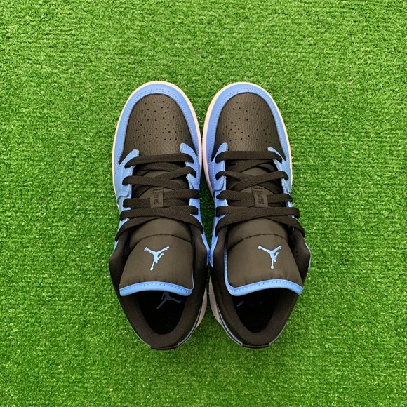 -Edm- 💠*NEW* Air Jordan 1 Low “University Blue” (GS) - Picture 8 of 11